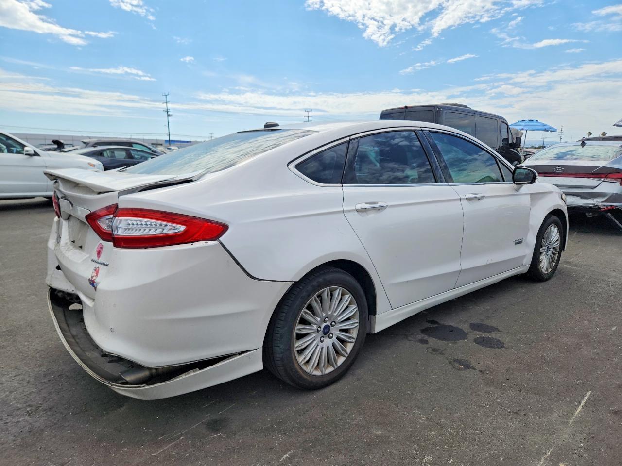 2014 Ford Fusion Titanium Phev - Фото 3