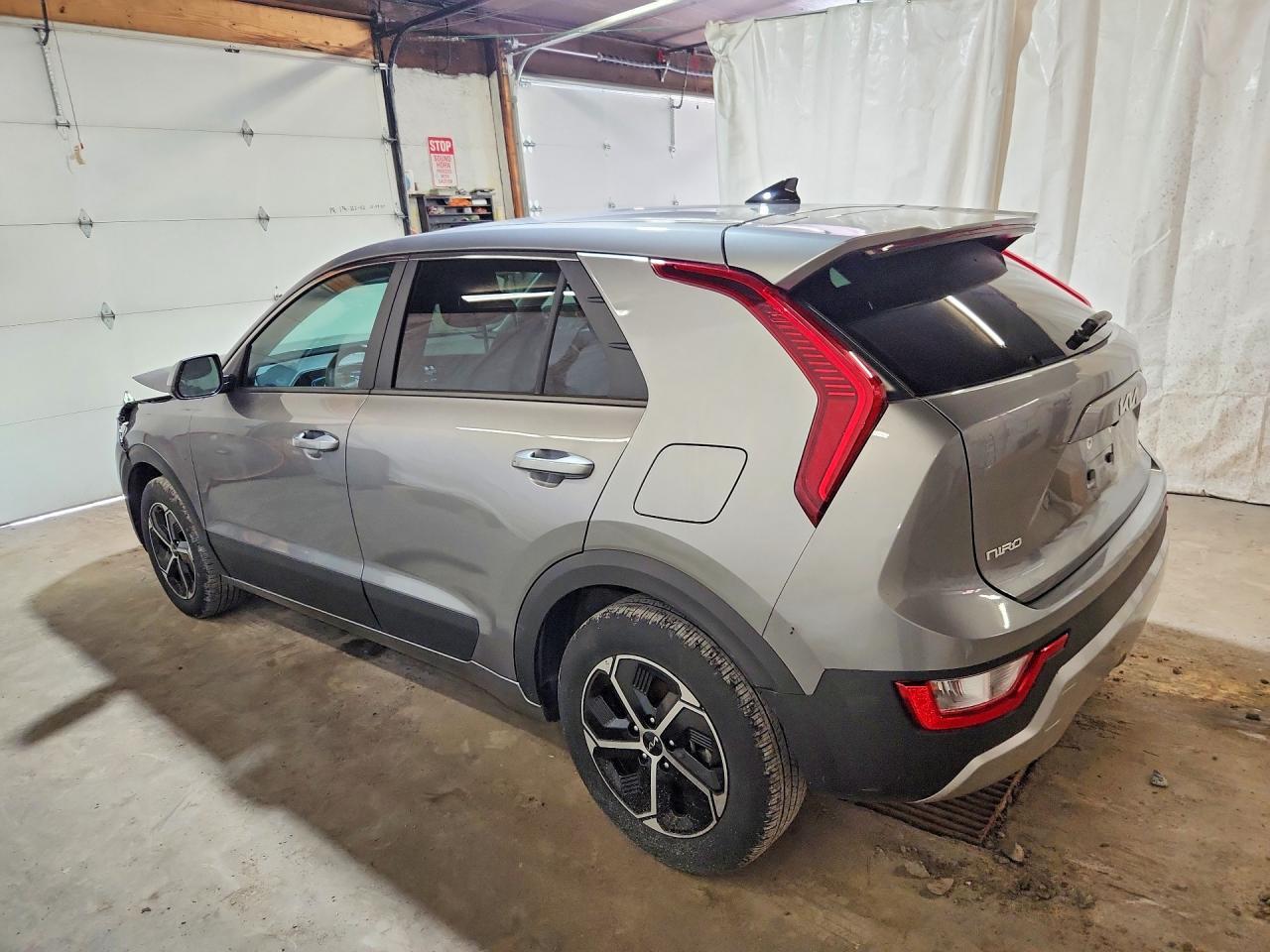 2025 Kia Niro Lx - Фото 2