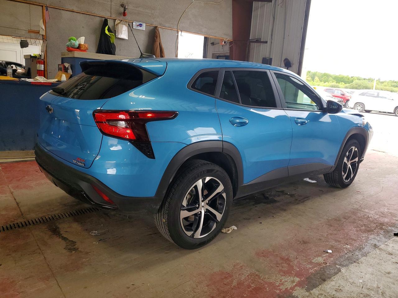 2025 Chevrolet Trax 1Rs - Фото 3