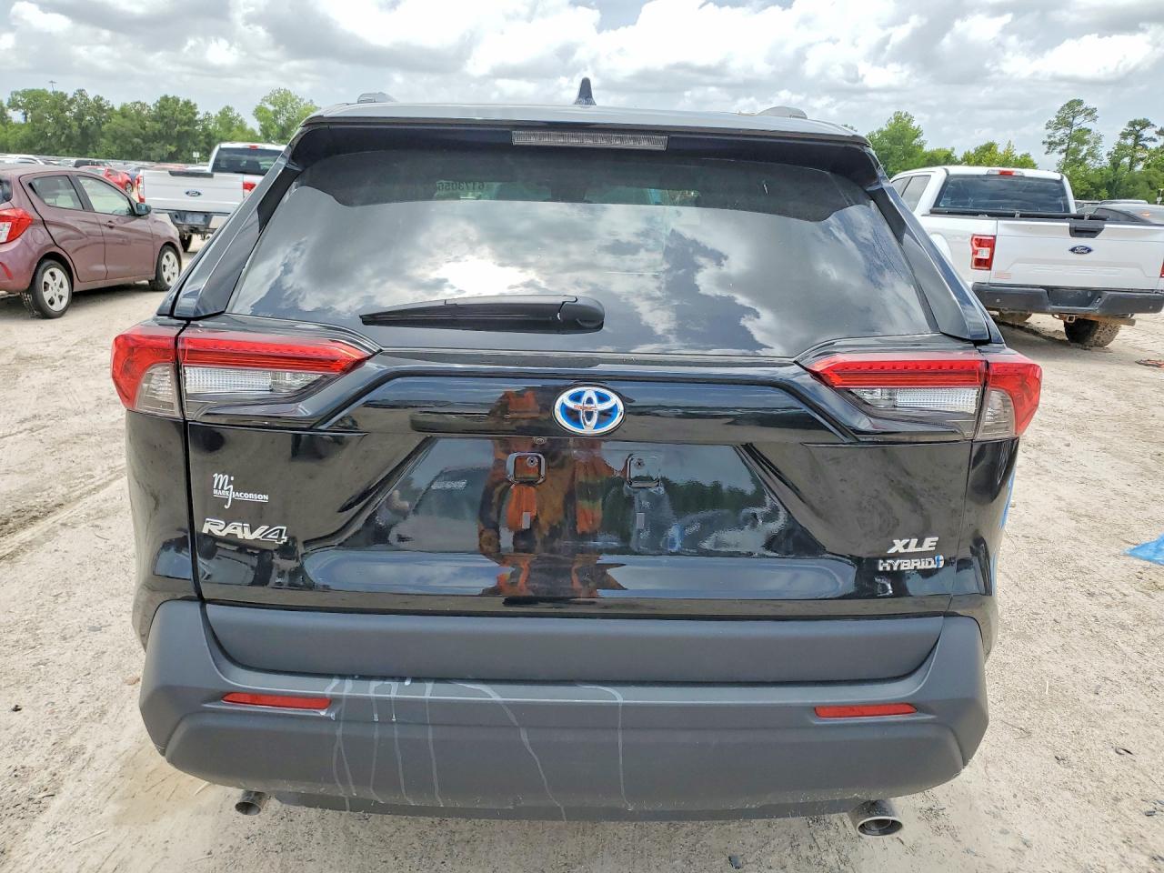 2024 Toyota Rav4 Hybrid Xle - Фото 6