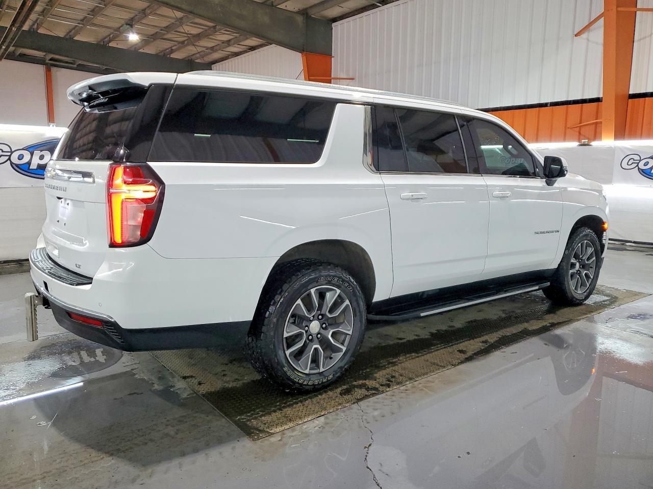2022 Chevrolet Suburban K1500 Lt - Фото 3