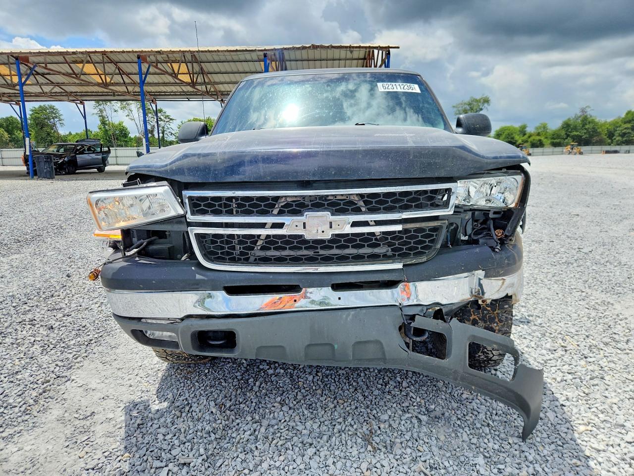 2007 Chevrolet Silverado K1500 Classic Crew Cab - Image 5