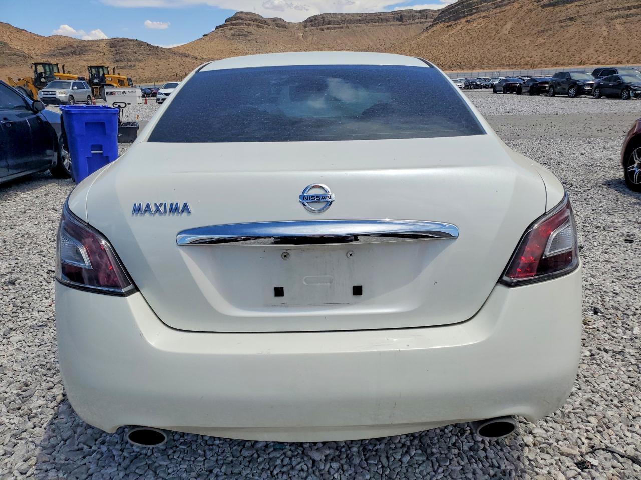 2014 Nissan Maxima 3.5 S - Image 6