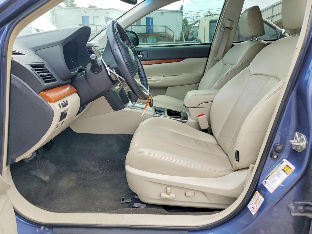 2014 Subaru Outback 2.5I Limited - Image 7