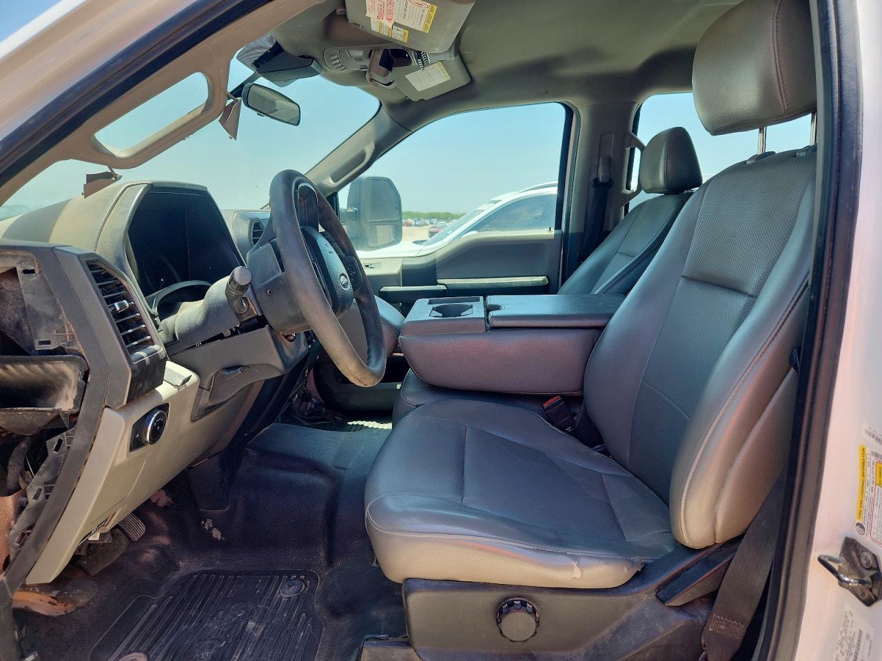 2022 Ford F250 Super Duty - Фото 7