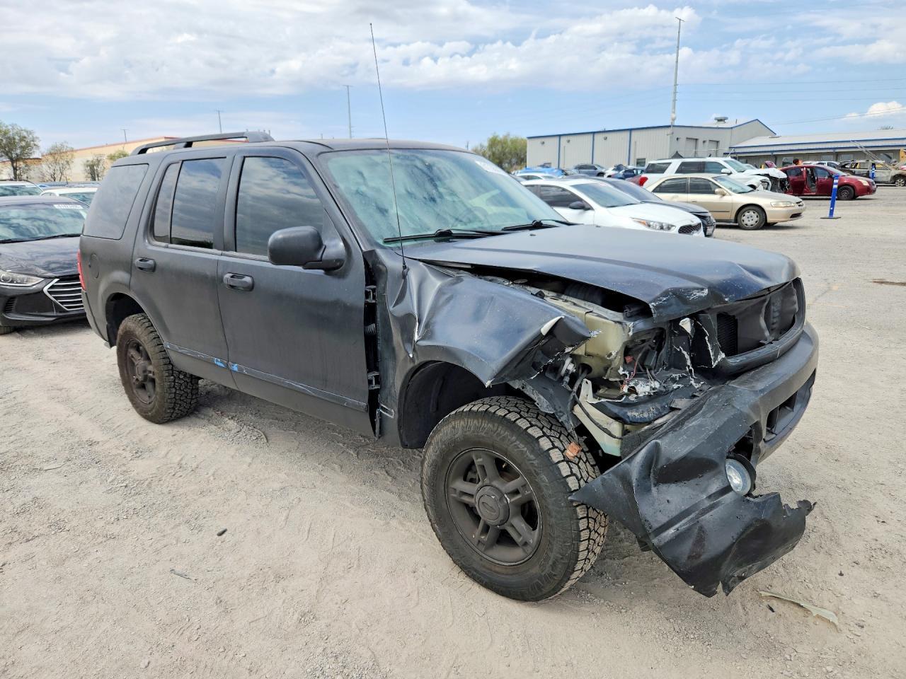 2004 Ford Explorer Xlt - Image 4