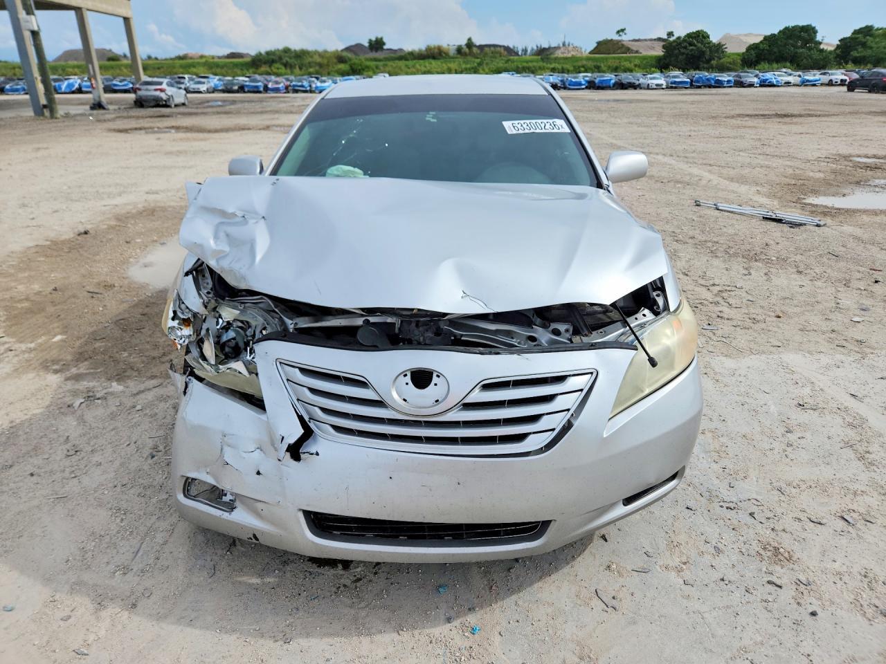 2008 Toyota Camry Le - Фото 5