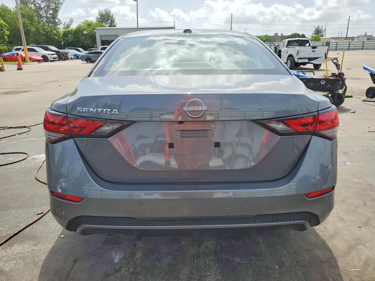 2025 Nissan Sentra Sv - Image 6