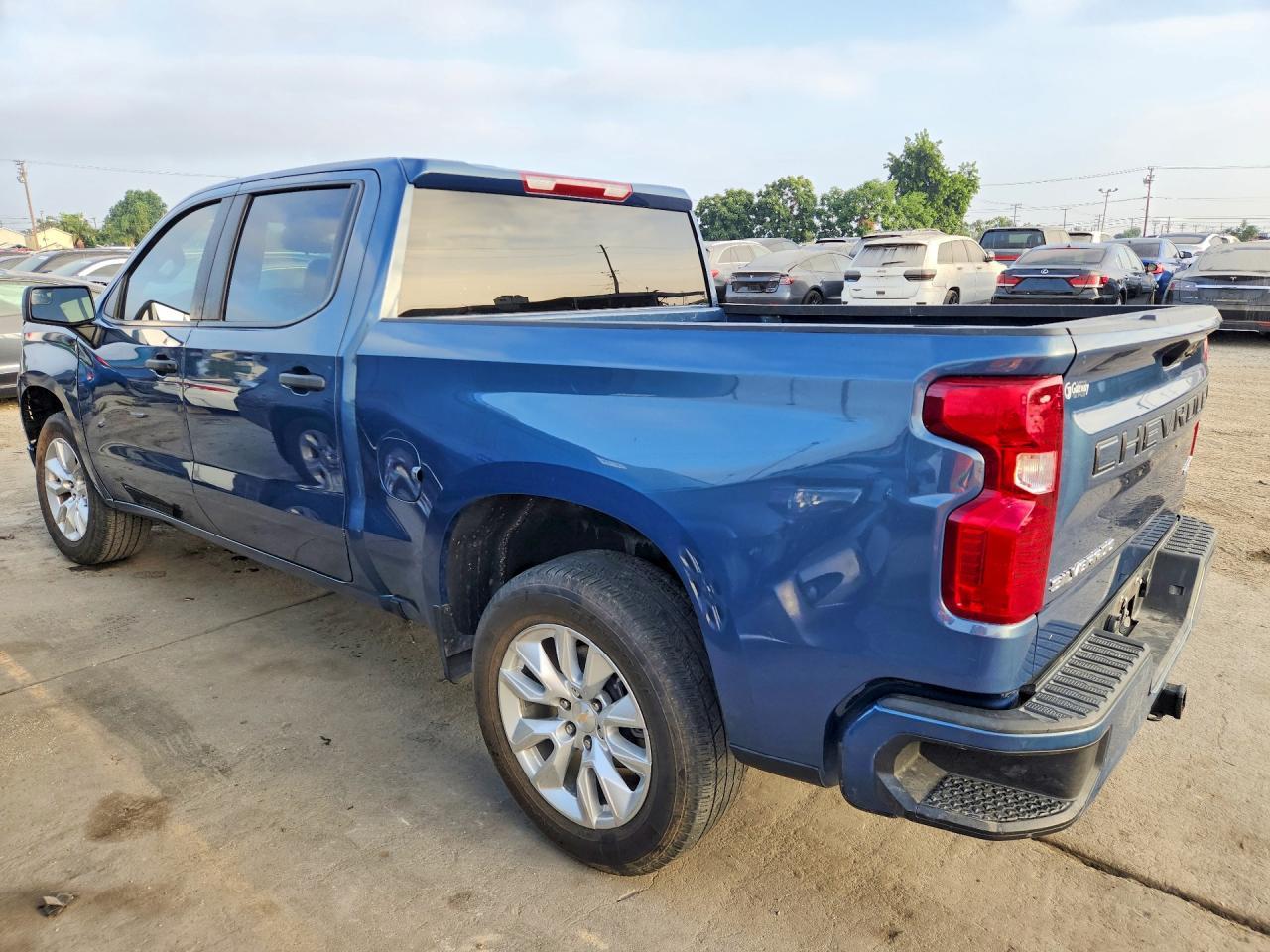 2024 Chevrolet Silverado C1500 Custom - Фото 2
