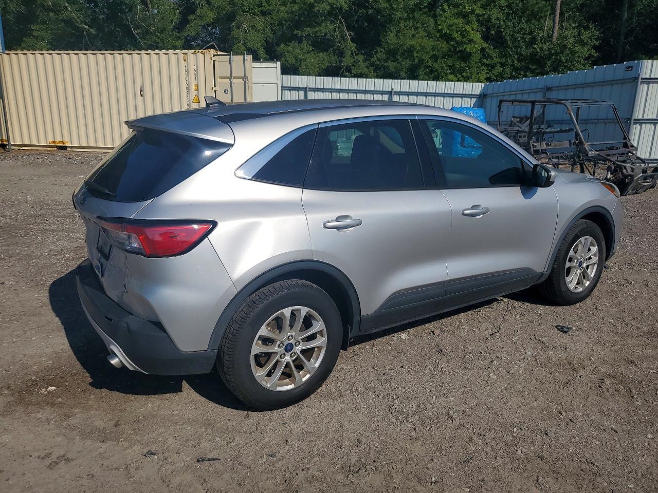 2020 Ford Escape Se - Фото 3