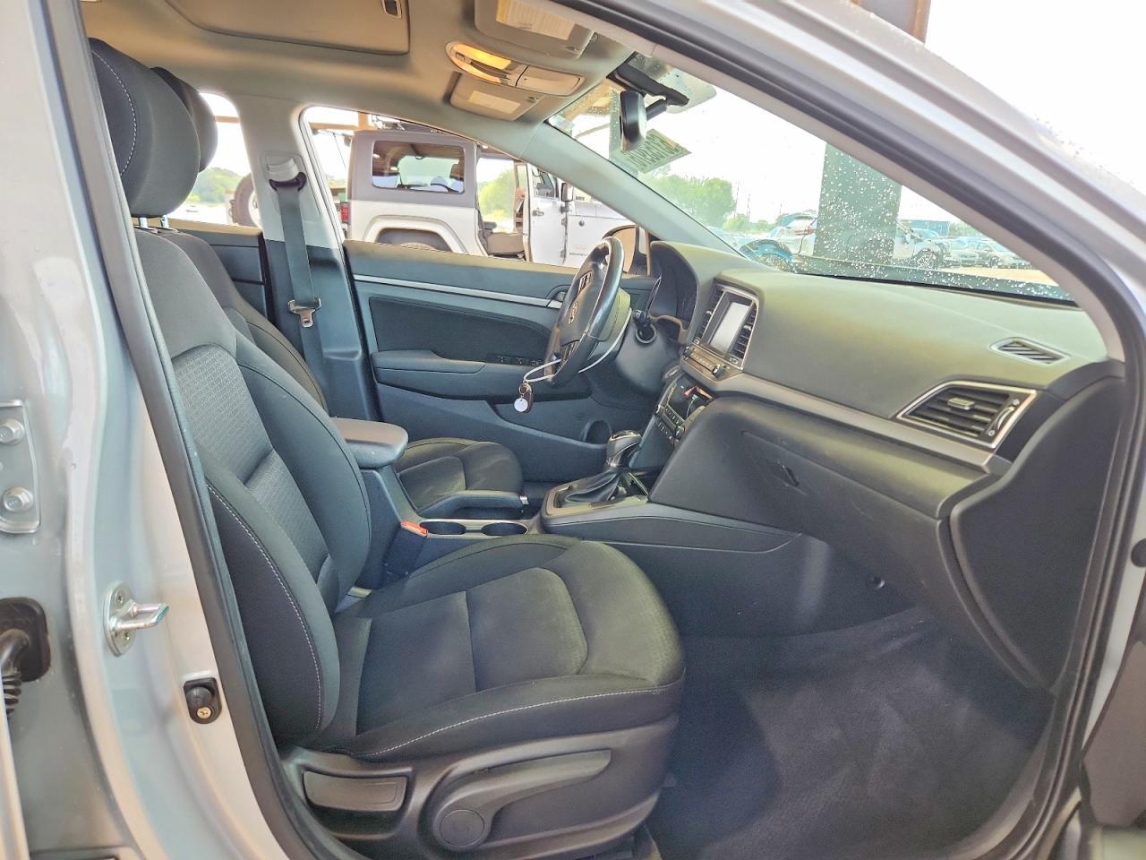 2018 Hyundai Elantra Value Edition - Фото 7