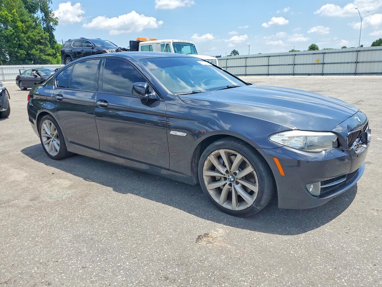 2012 BMW 535 I - Image 4