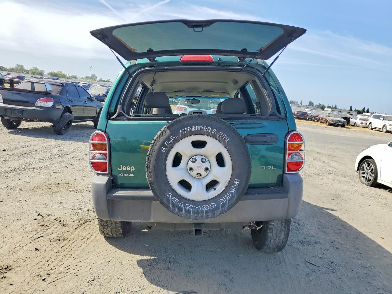 2003 Jeep Liberty Sport - Image 6