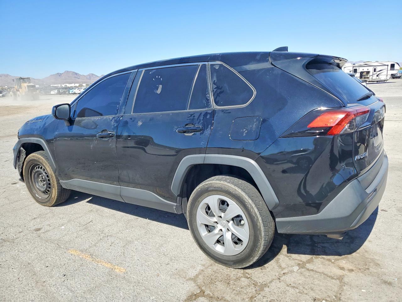 2022 Toyota Rav4 Le - Image 2