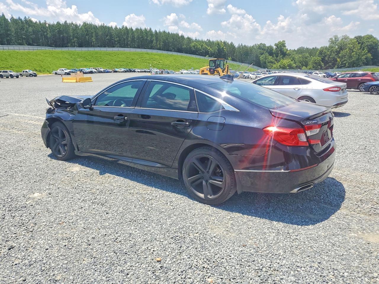 2018 Honda Accord Sport - Фото 2
