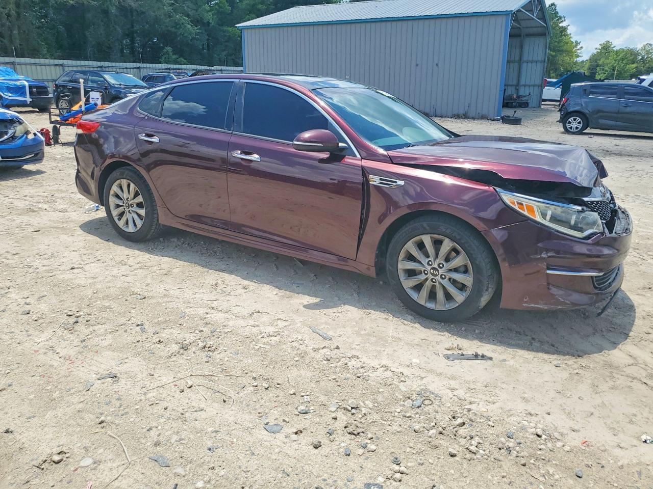 2017 Kia Optima Ex - Image 4