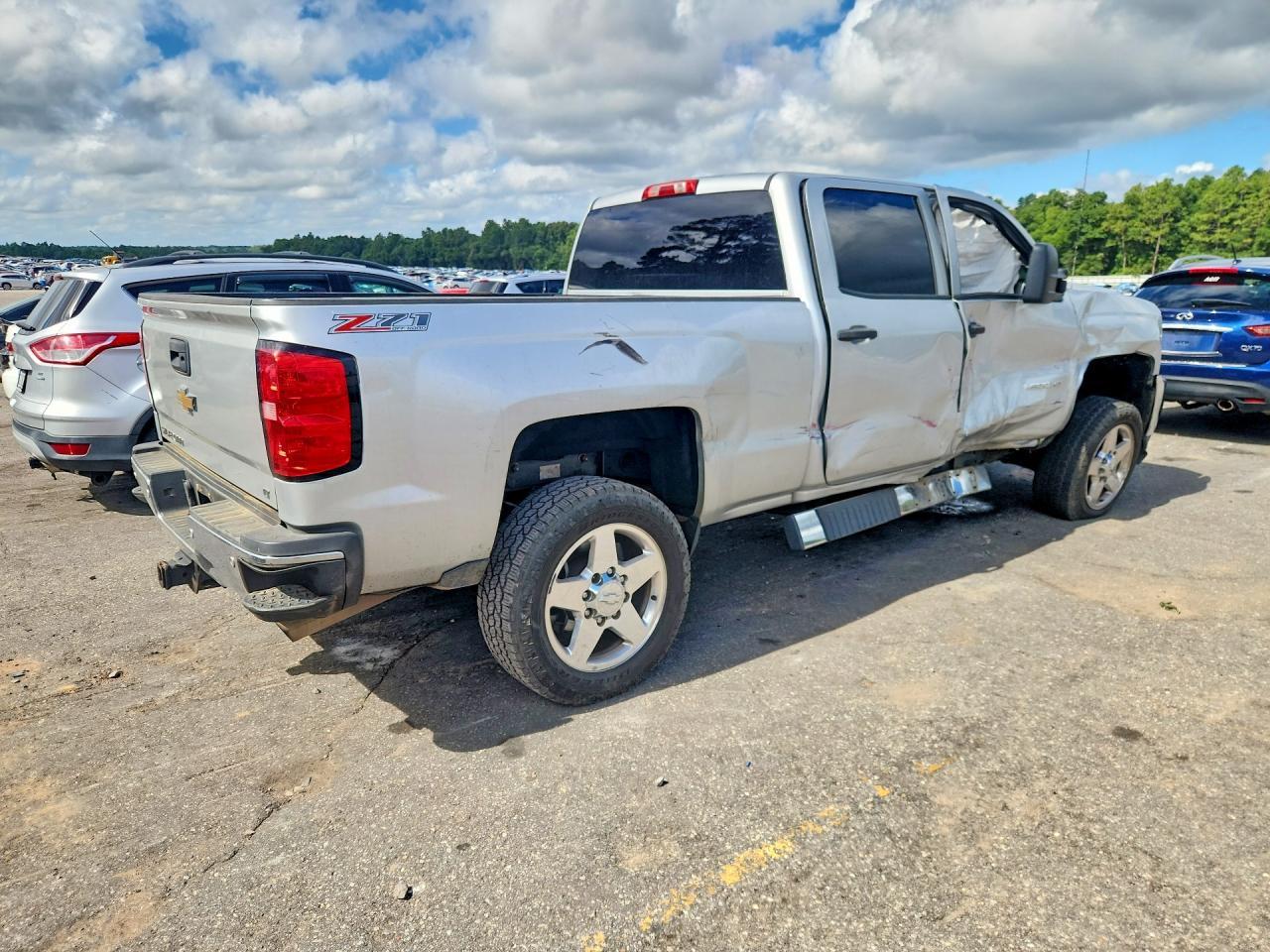 2015 Chevrolet Silverado K2500 Heavy Duty Lt - Image 3