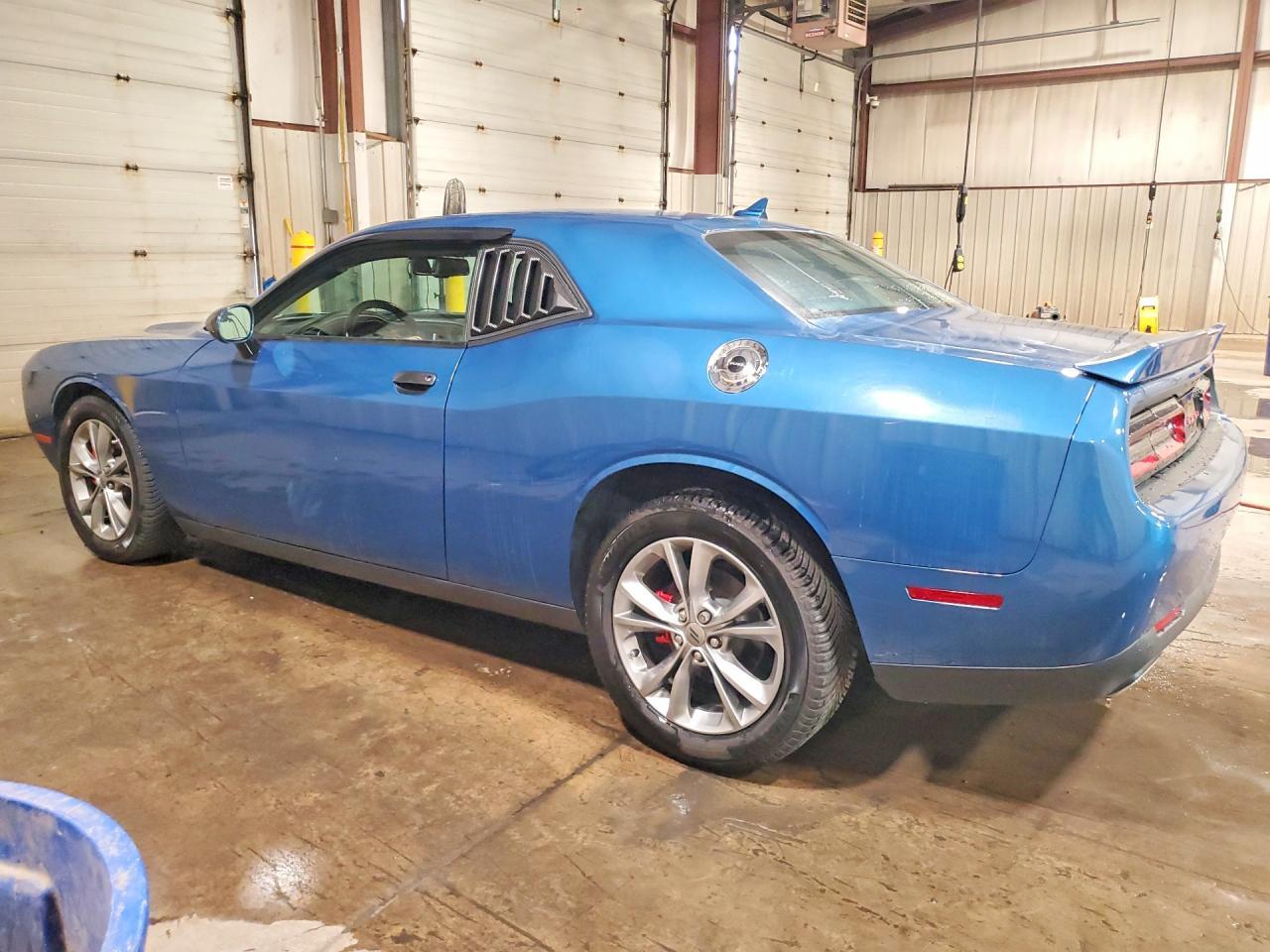 2020 Dodge Challenger Sxt - Фото 2
