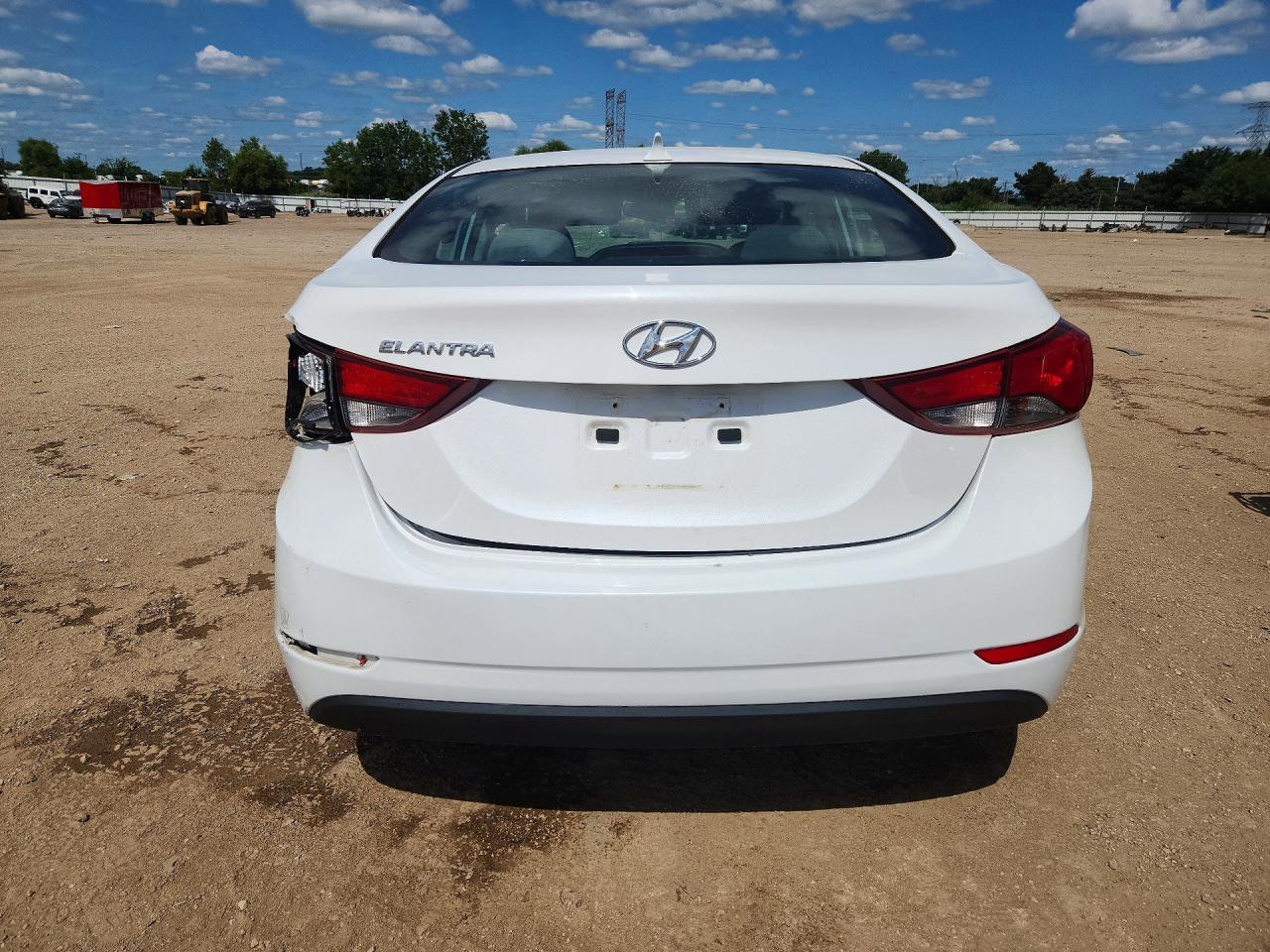 2015 Hyundai Elantra Se - Image 6