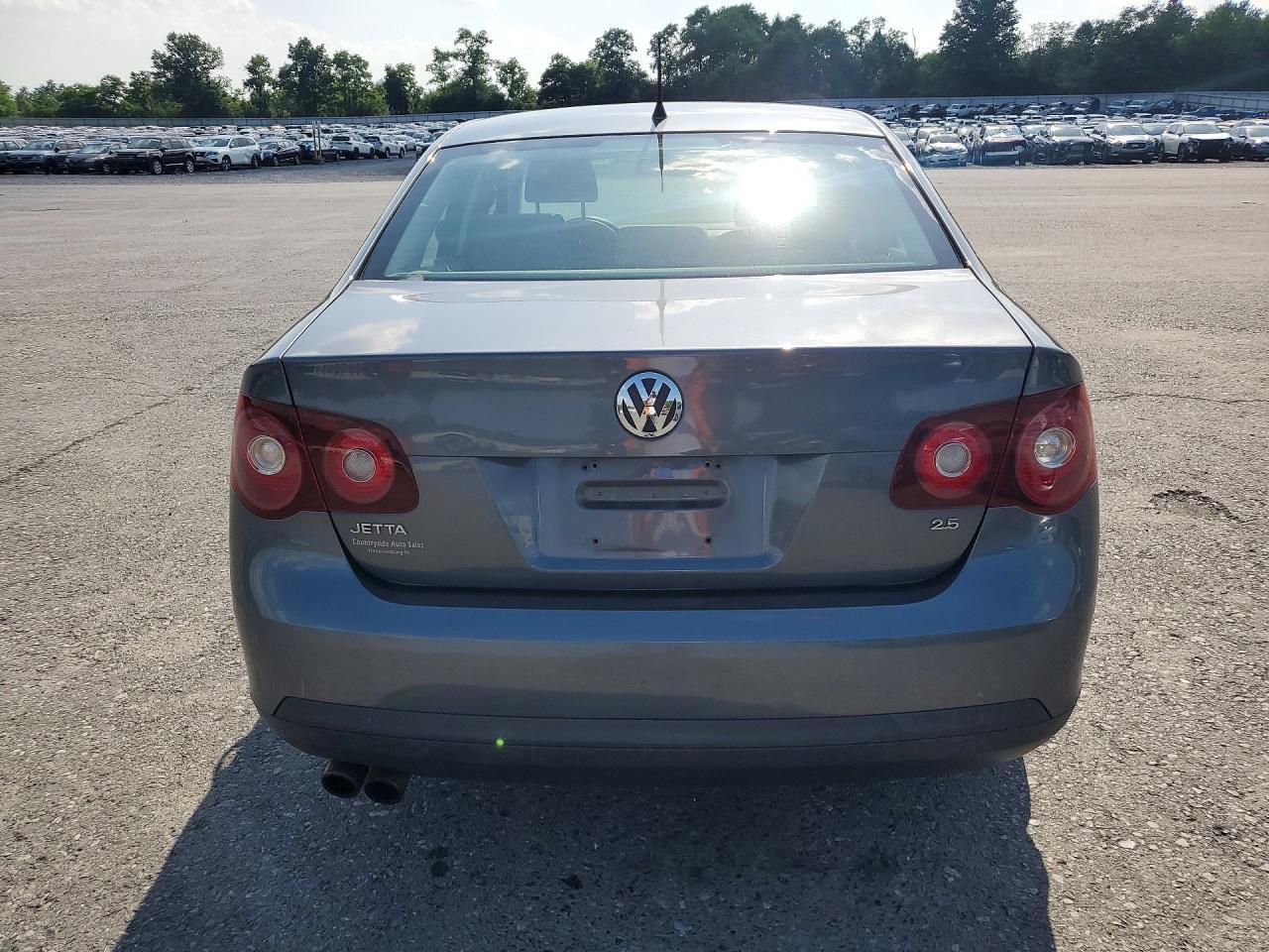 2008 Volkswagen Jetta S - Image 6