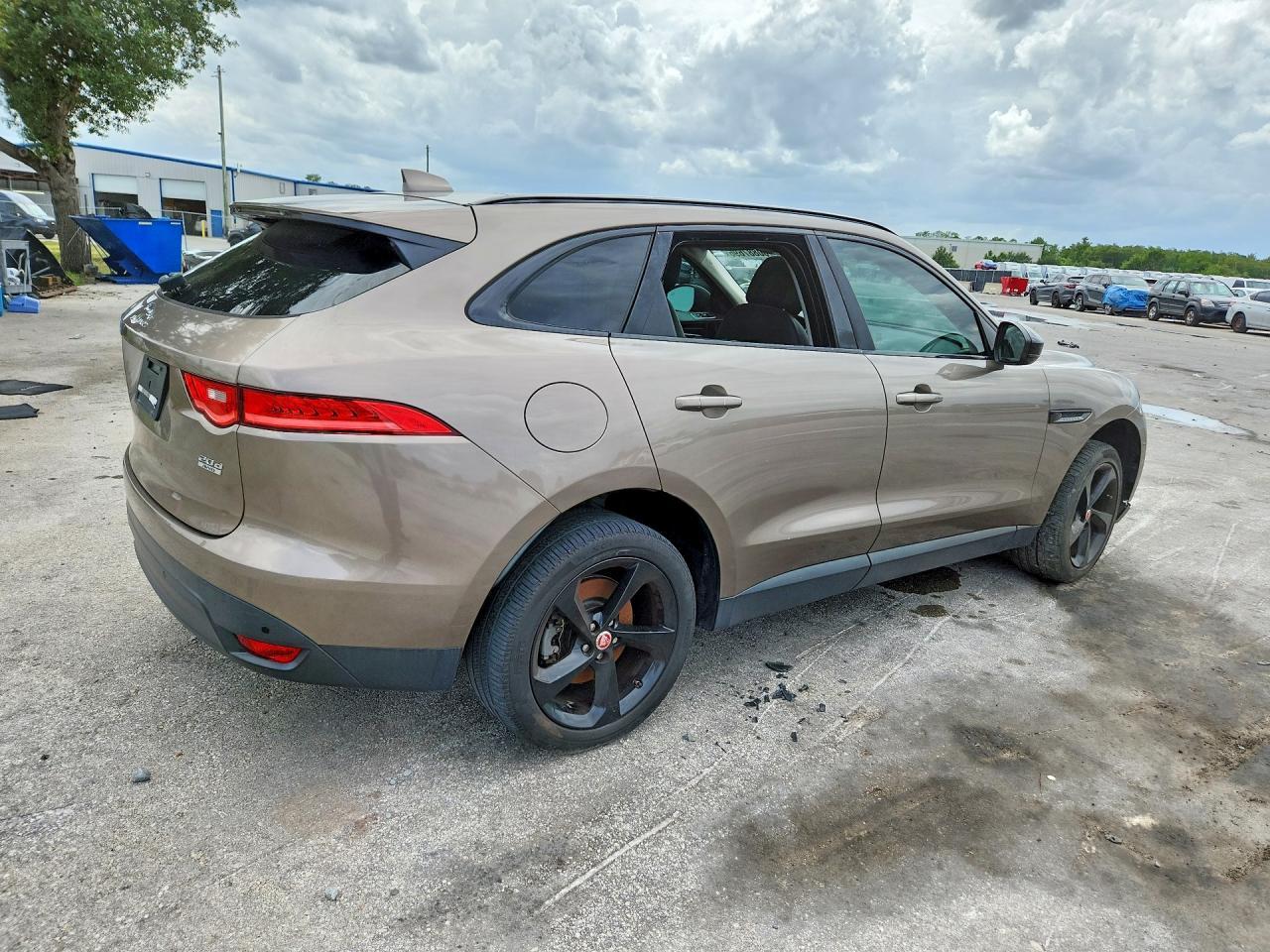 2017 Jaguar F-Pace Premium - Фото 3