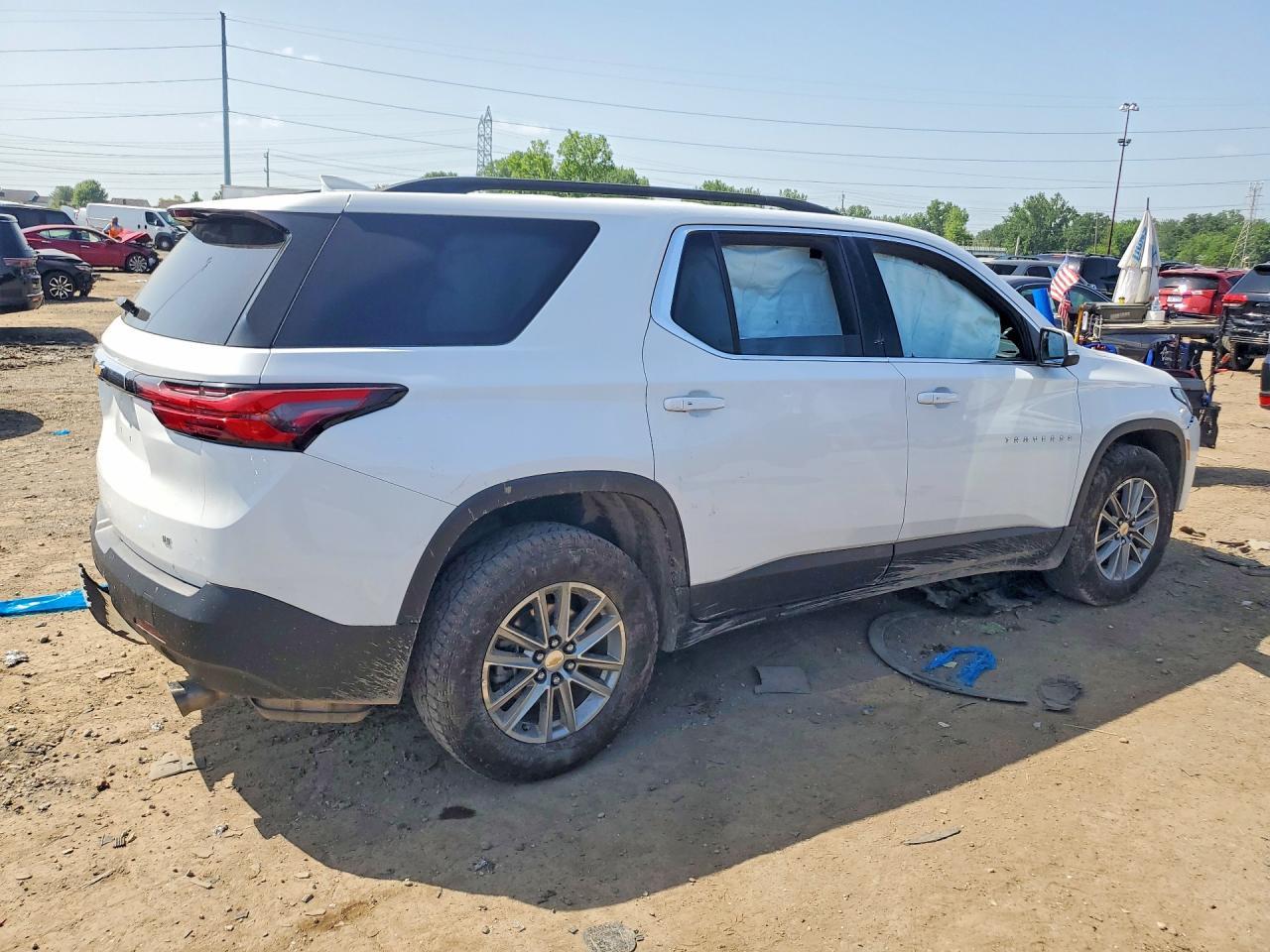 2023 Chevrolet Traverse Lt - Фото 3