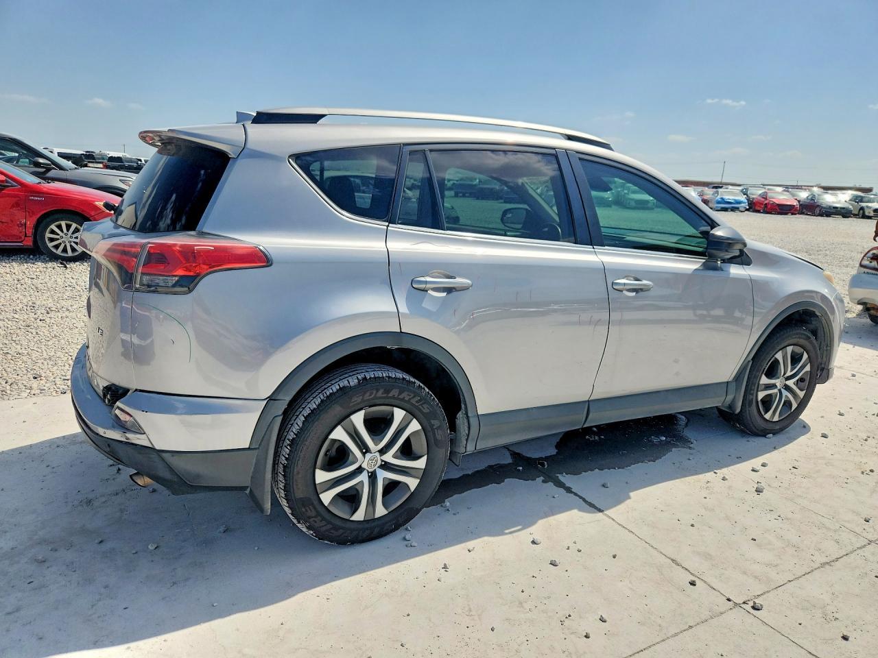 2017 Toyota Rav4 Le - Image 3