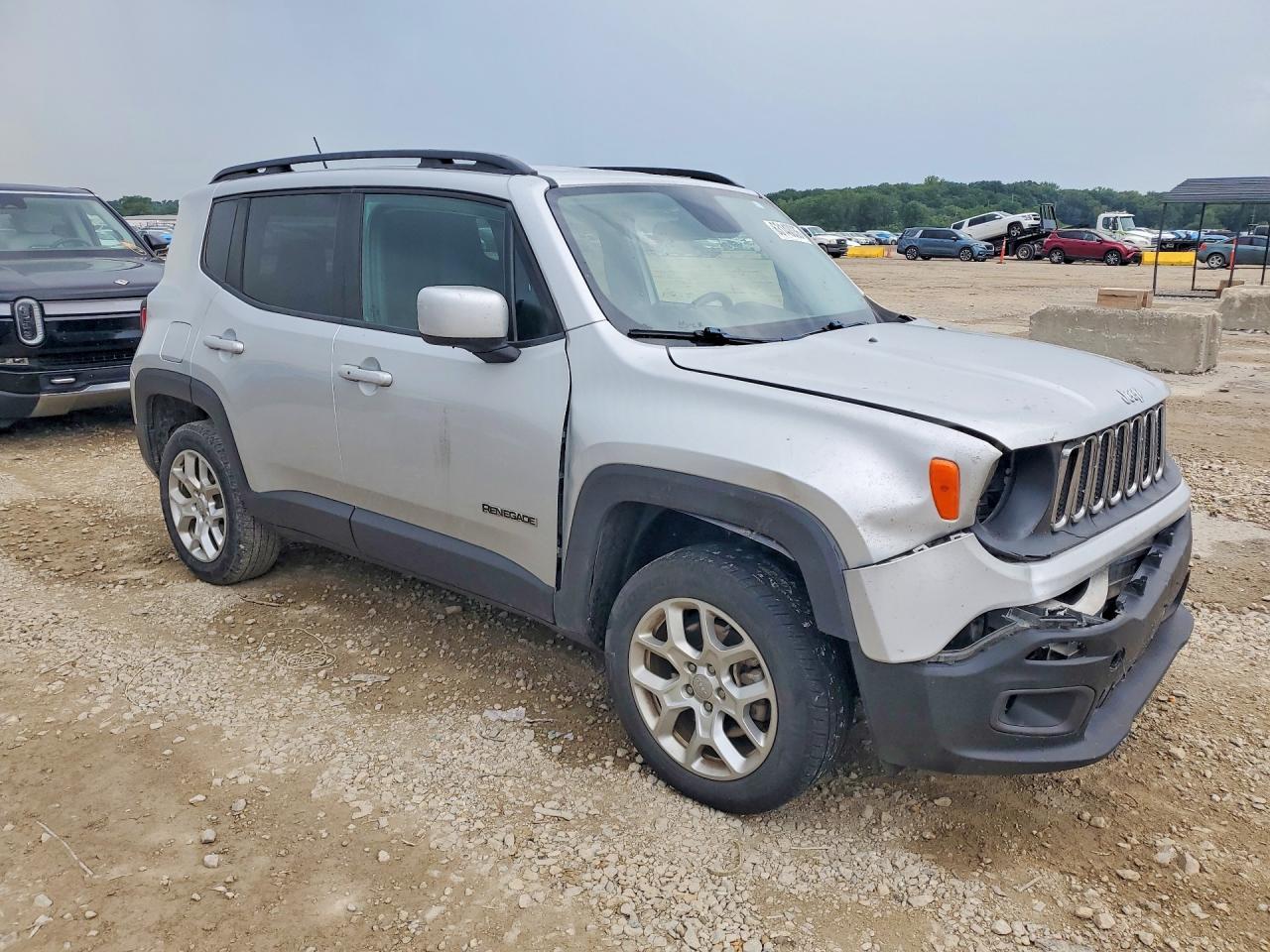 2017 Jeep Renegade Latitude - Фото 4