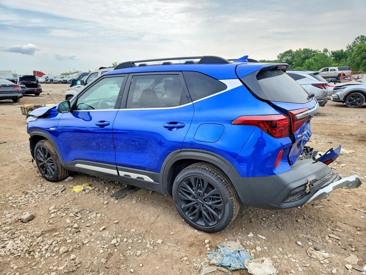 2022 Kia Seltos Nightfall - Image 2