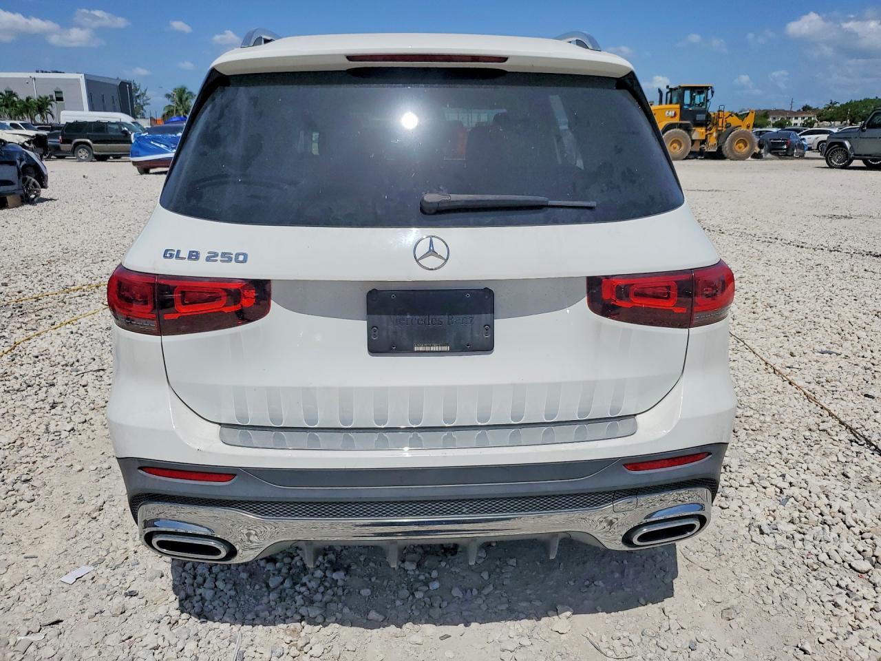 2021 Mercedes-Benz Glb 250 - Фото 6