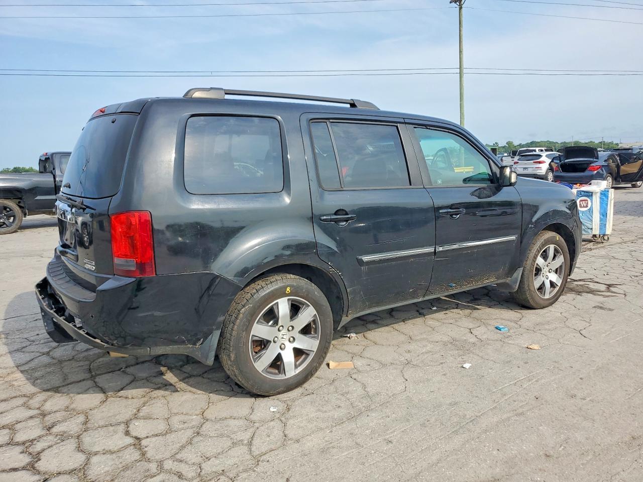 2012 Honda Pilot Touring - Image 3