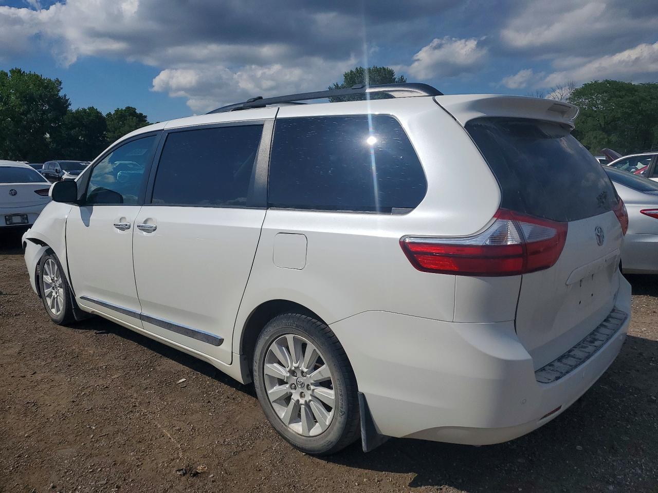 2015 Toyota Sienna Xle Premium 7-Passenger - Фото 2