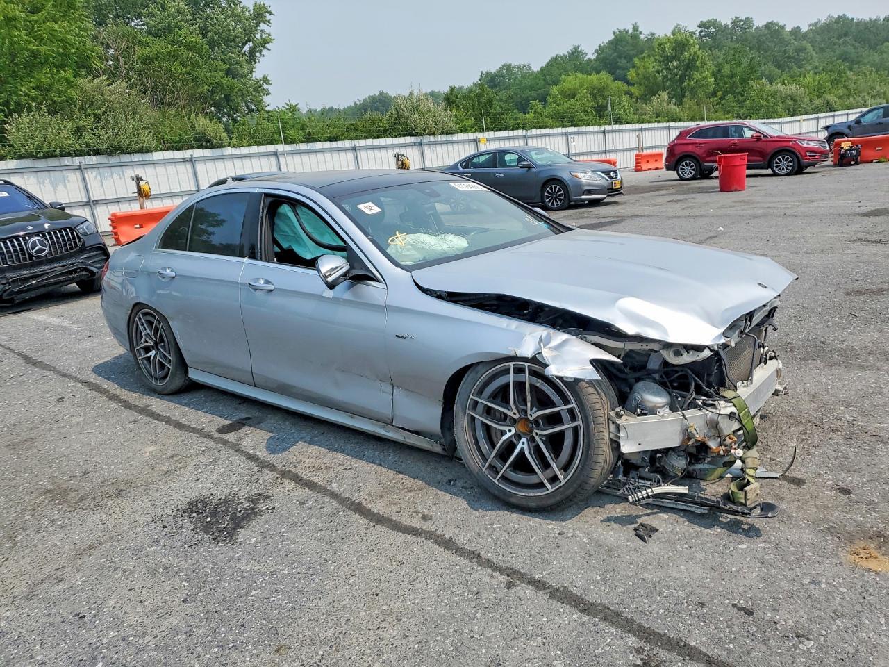 2021 Mercedes-Benz E Amg 53 4Matic - Image 4