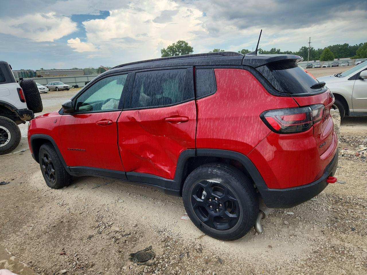 2023 Jeep Compass Trailhawk - Фото 2