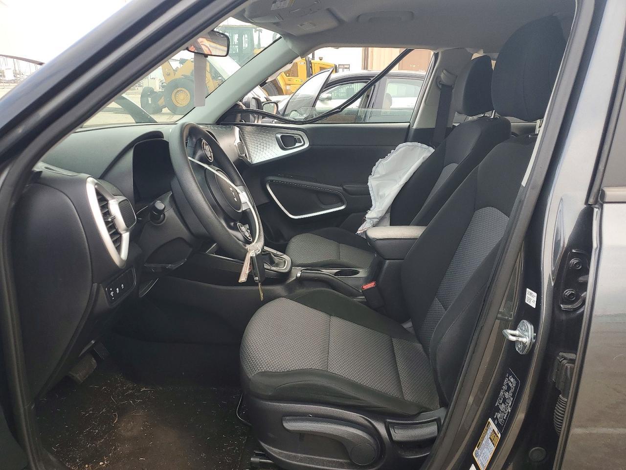 2023 Kia Soul Lx - Image 7