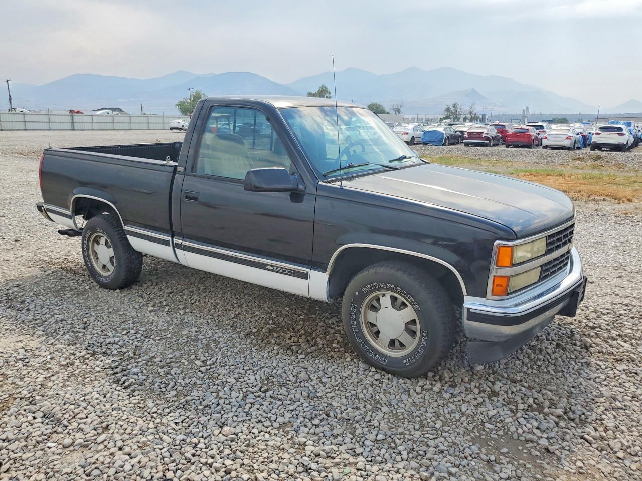 1992 Chevrolet Gmt-400 C1500 - Image 4