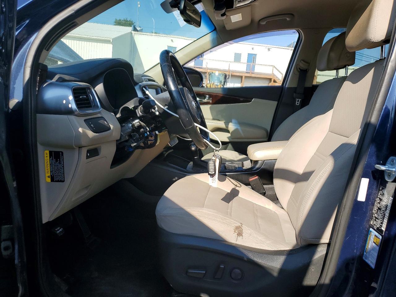2017 Kia Sorento Lx - Image 7