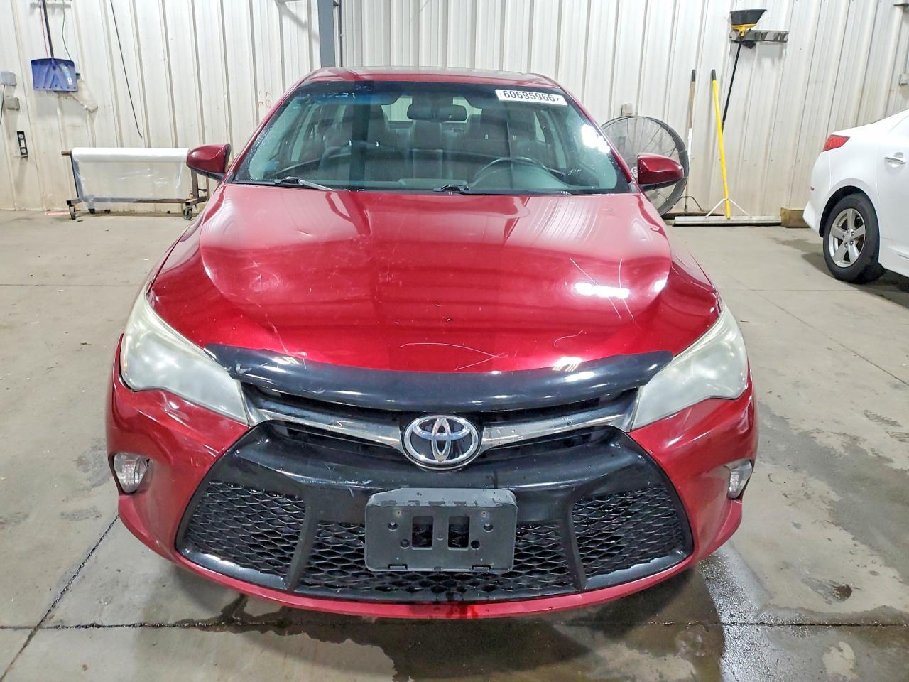 2016 Toyota Camry Se - Фото 5