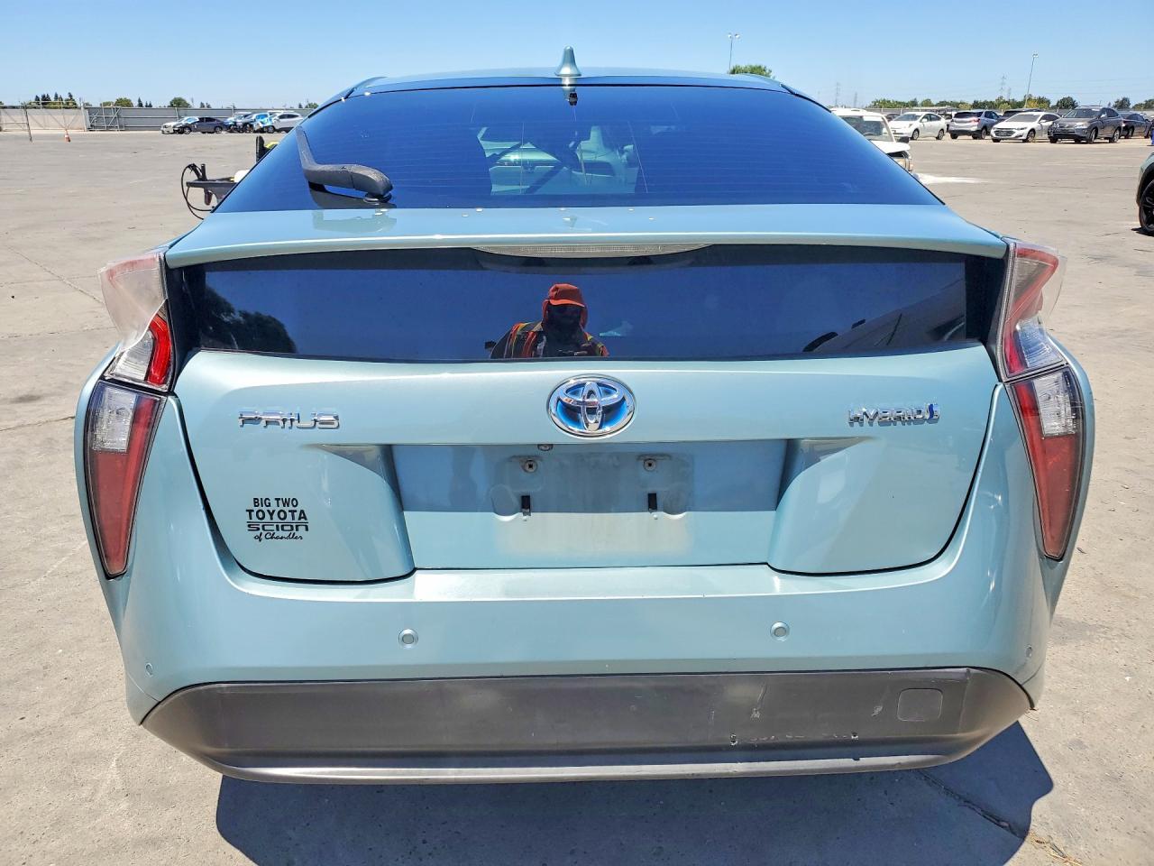 2016 Toyota Prius Four - Фото 6