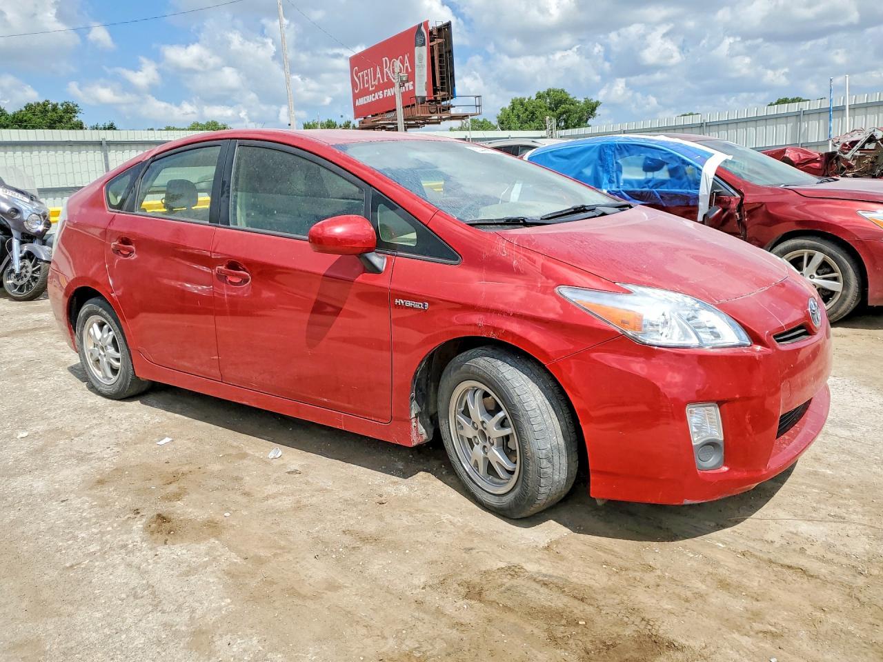 2011 Toyota Prius Three - Фото 4