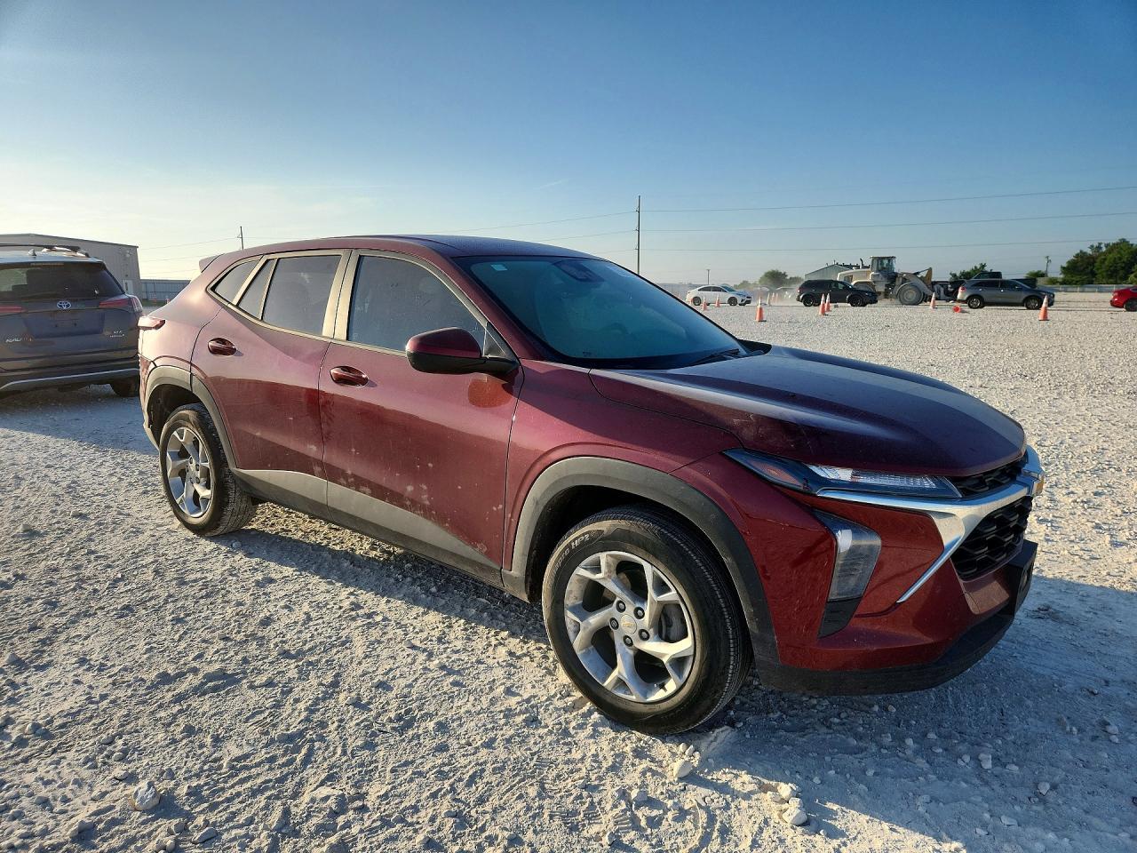 2025 Chevrolet Trax Ls - Фото 4