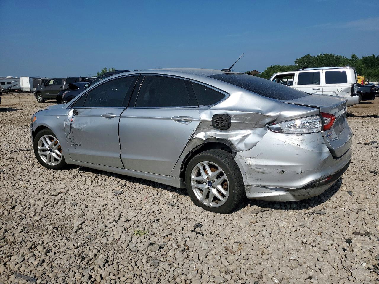 2014 Ford Fusion Se - Image 2