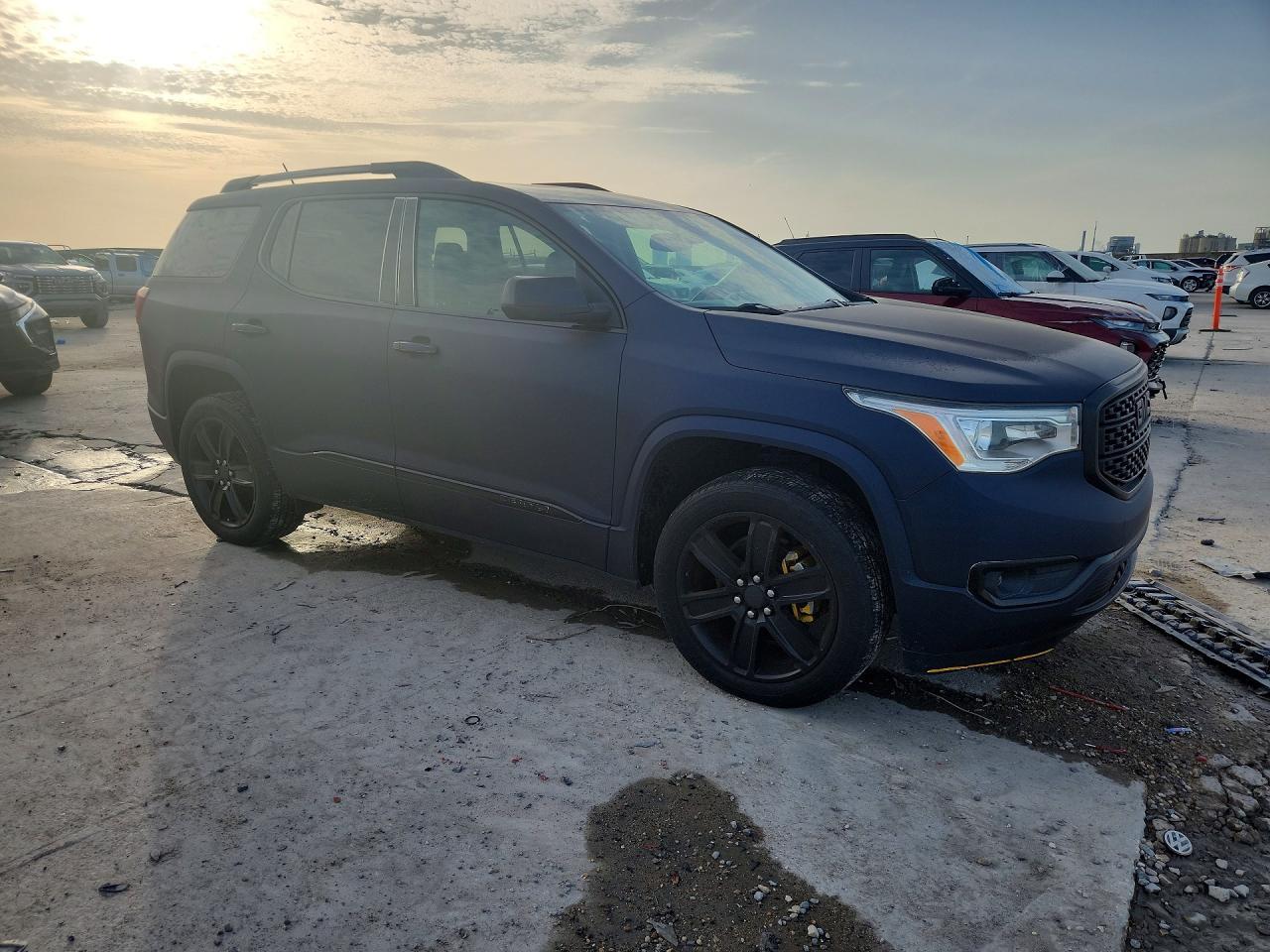 2017 GMC Acadia Denali - Image 4