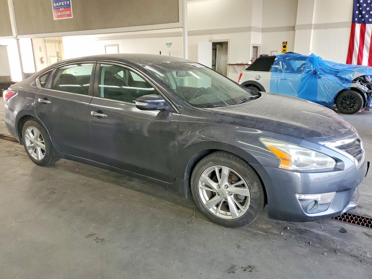2013 Nissan Altima 2.5 - Фото 4