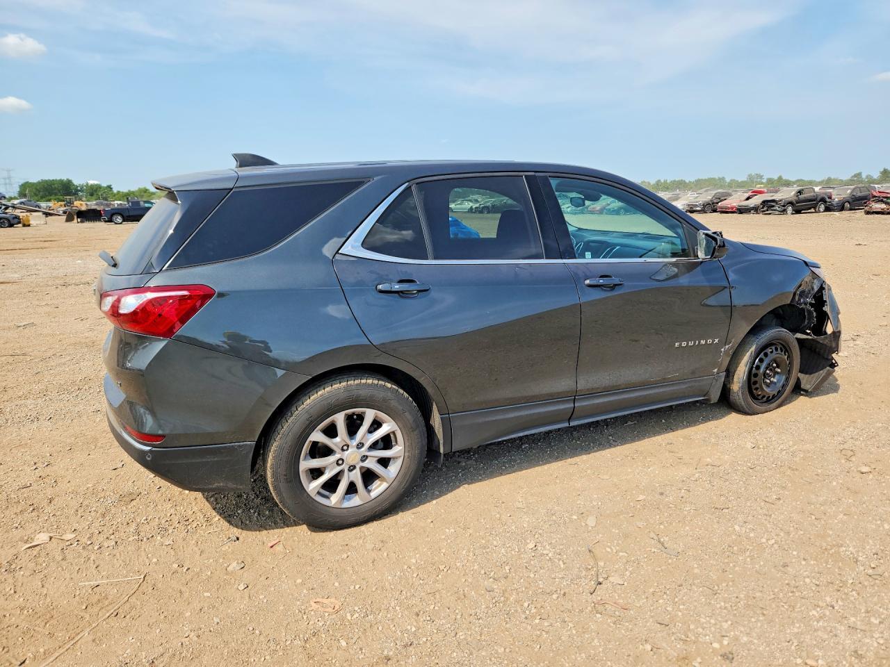 2019 Chevrolet Equinox Lt - Image 3