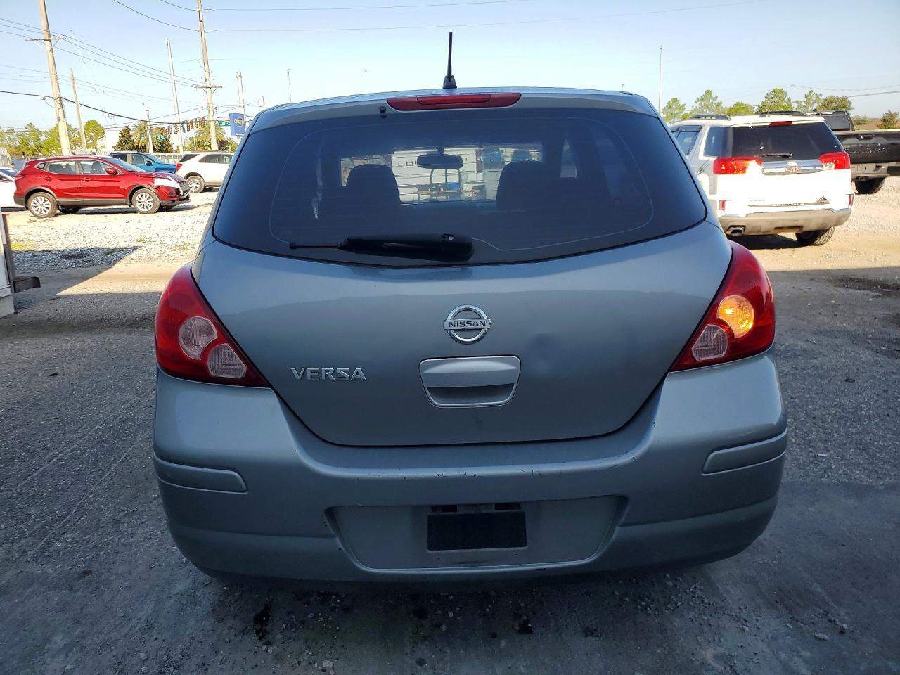 2008 Nissan Versa 1.8 S - Image 6