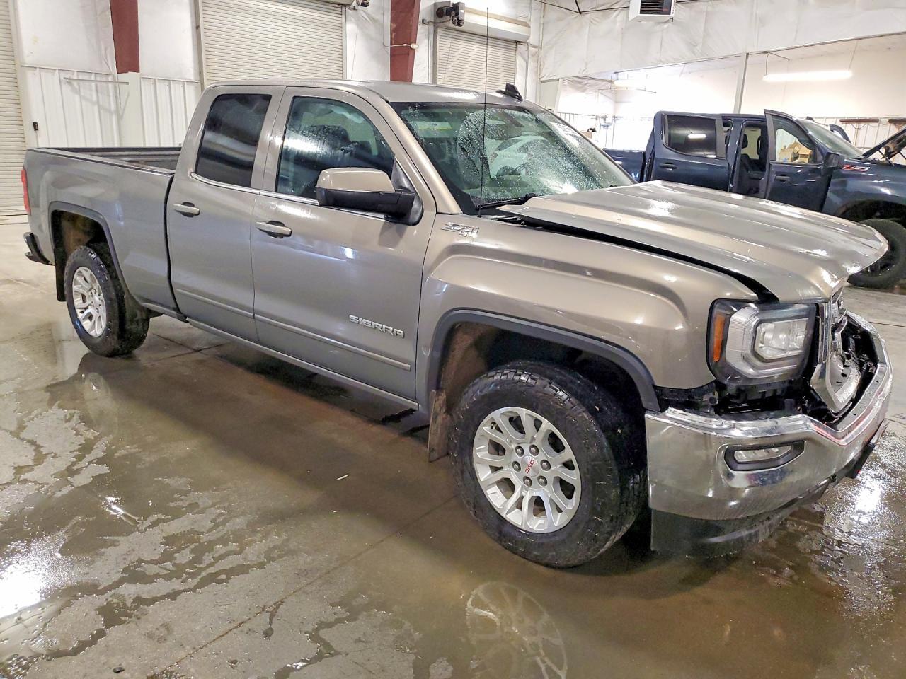 2017 GMC Sierra K1500 Sle - Фото 4