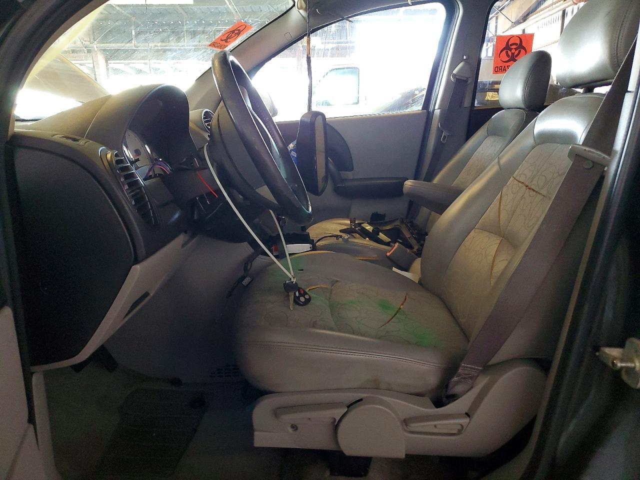 2004 Saturn Vue - Image 7