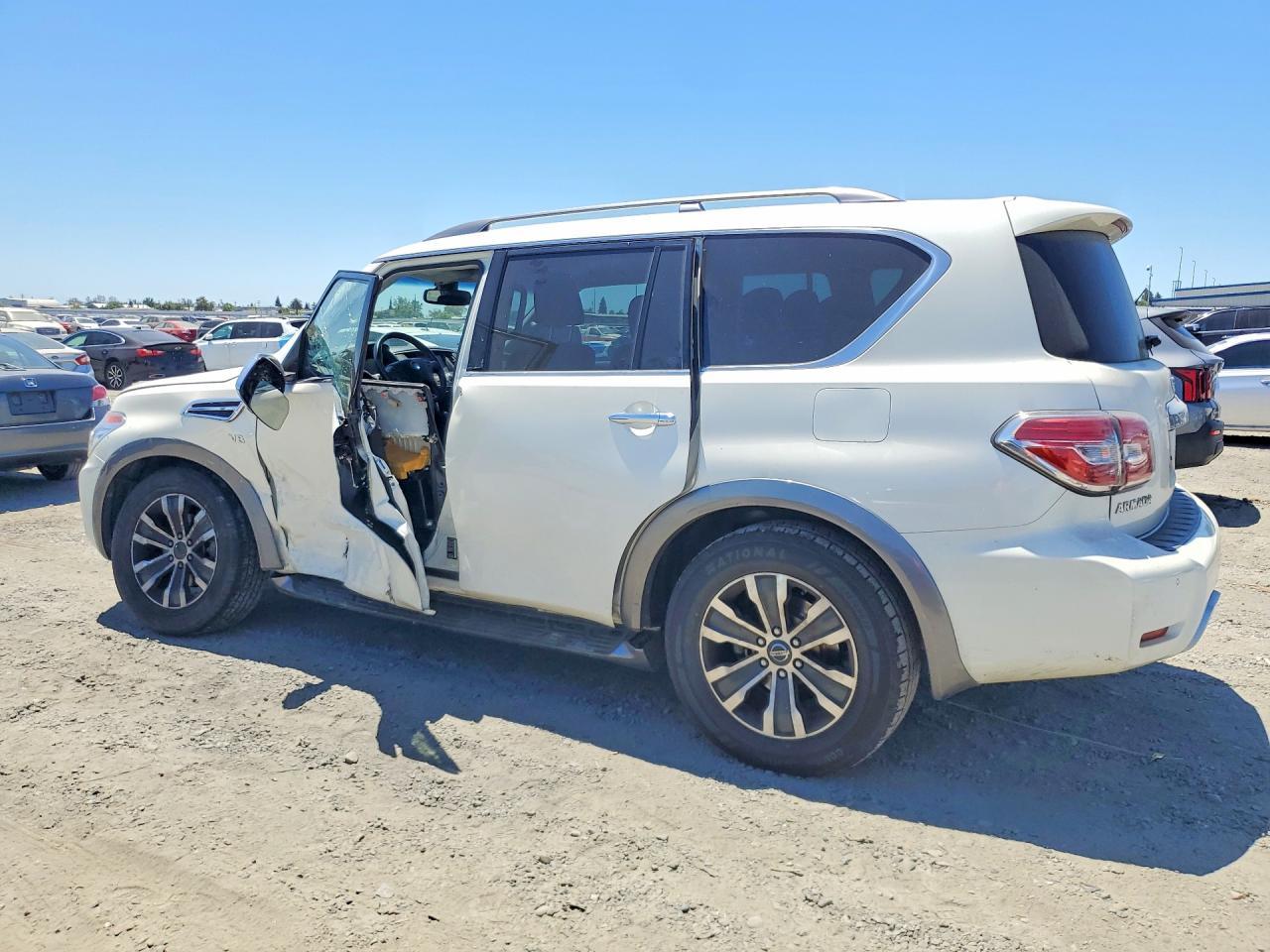 2017 Nissan Armada Sl - Фото 2