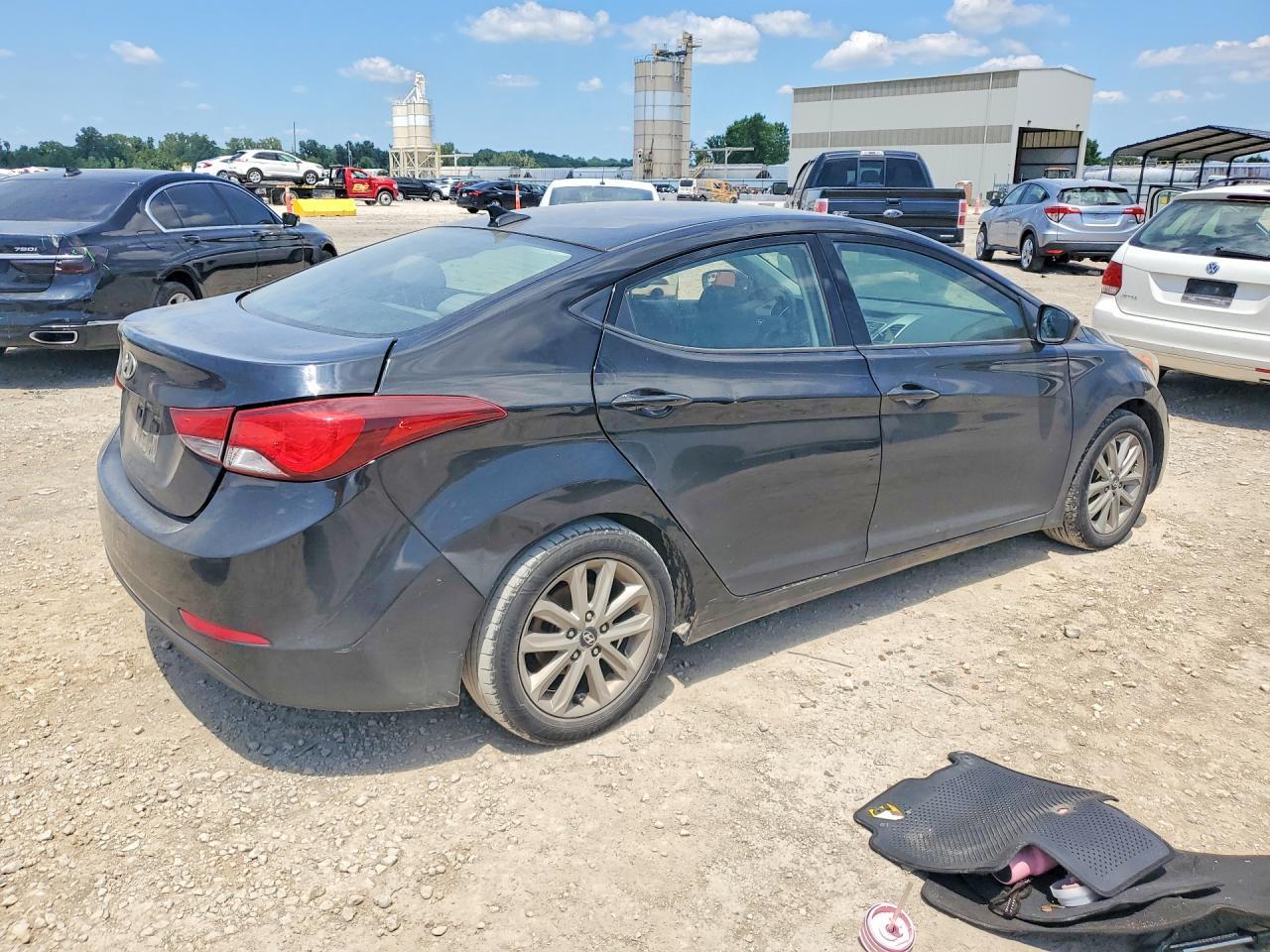 2014 Hyundai Elantra Se - Image 3